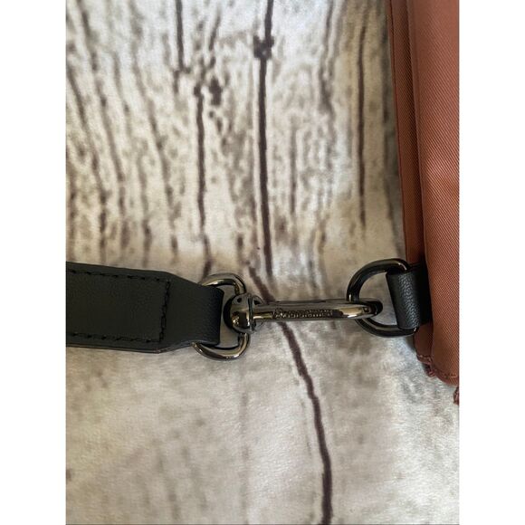 Lululemon curved wristlet in ancient copper - Picture 8 of 11